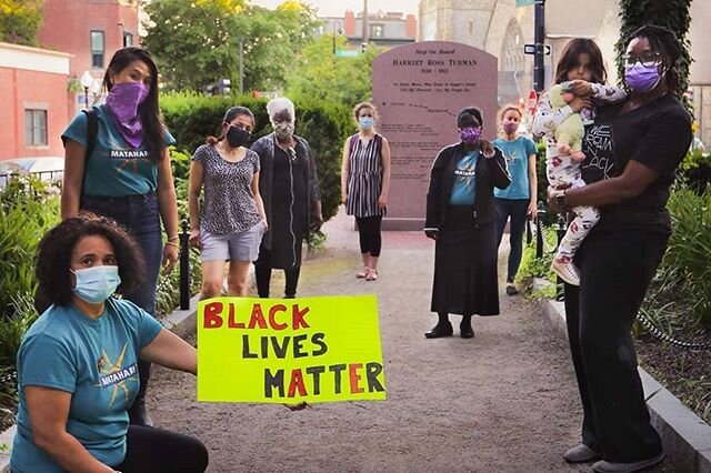 Happy Juneteeth!
Join the Movement 4 Black Lives this weekend https://sixnineteen.com/
#blacklivesmatter #M4BL ----
**En Espa&ntilde;ol a continuaci&oacute;n** Last night, on the eve of Juneteenth, Matahari gathered for the first time since the pand